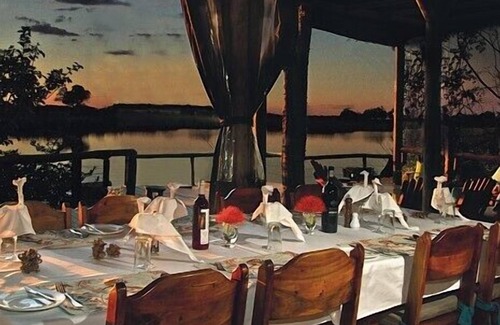 Muneambuanas Cabin | Experience Nature at Lianshulu Bush Lodge with Pool & Dining