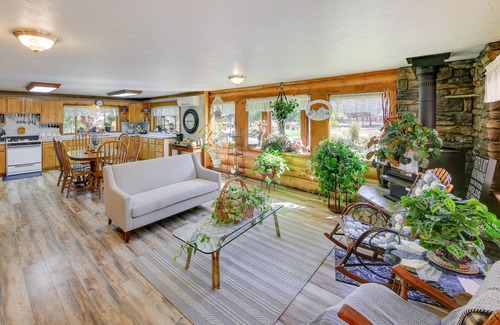 Libby House | Scenic Libby Home: Enjoy Mountain Views & Inviting Amenities