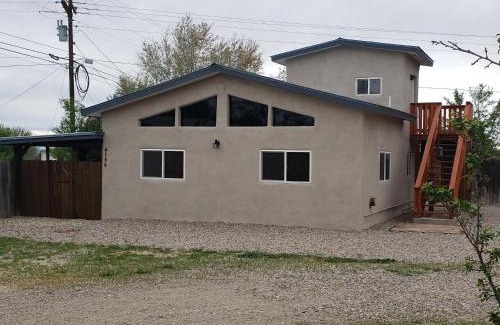 Taos House | Discover Libby's Taos Casita - The Hideaway with Hot Tub