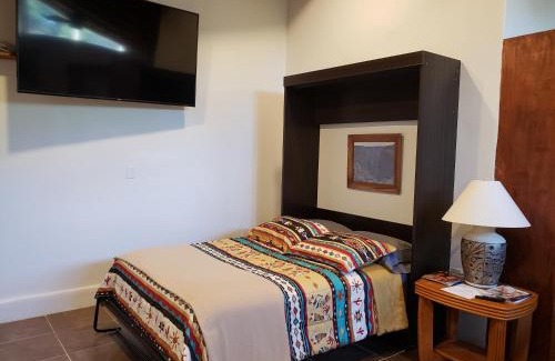 Taos House | Discover Libby's Taos Casita - The Hideaway with Hot Tub