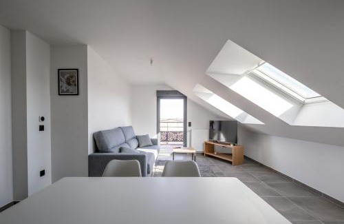 Pontault-Combault Apartment | Guest Rated 8.5: Family & Pet-Friendly at Liberation