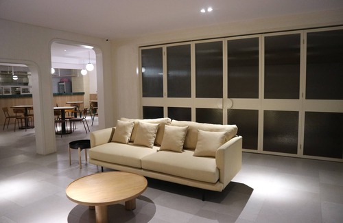 Melawai Hotel | Discover Liberta Hub Blok M Jakarta: Family-Friendly Stay