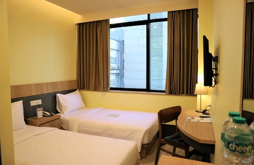 Melawai Hotel | Discover Liberta Hub Blok M Jakarta: Family-Friendly Stay
