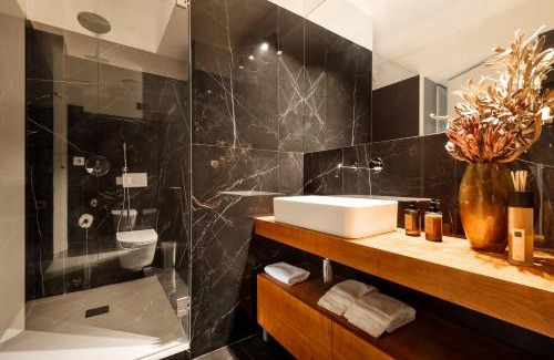 Centro / Baixa Apartment | Liberty 119: Exceptional 1BD in Porto's Main Avenue