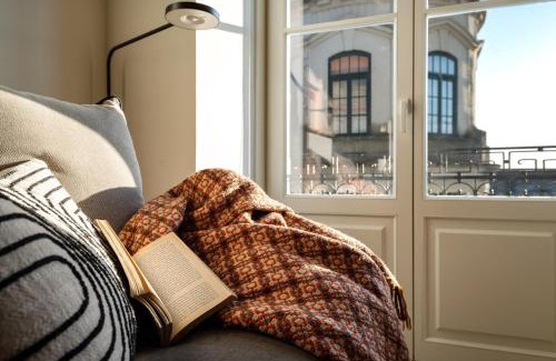 Centro / Baixa Apartment | Liberty 119: Exceptional 1BD in Porto's Main Avenue