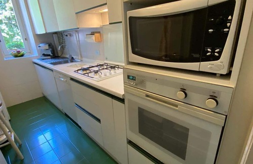 Stresa Apartment | Cozy Liberty Apartment with Beach and Lake Views