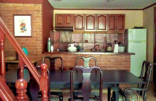 Las Rosas House | Liberty Inn and Spa
