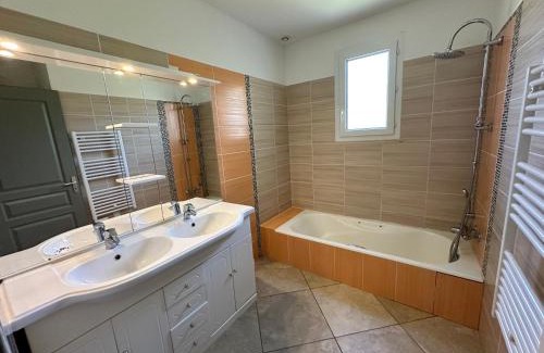 Lablachere Villa | Liberty sur Moment-Ardèche-com