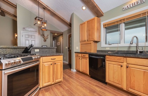 North Glade Hills House | License to Chill: Lake Access & Outdoor Escape Awaits