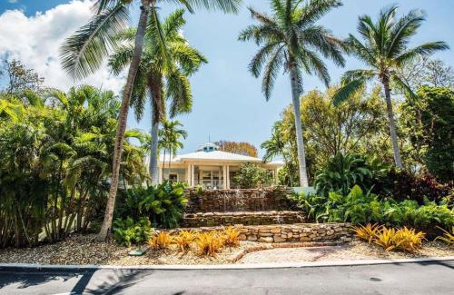 Rock Harbor House | Modern Oceanfront Villa at Key Largo's Premier Resort