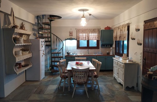 Likhas House | Indulge in Lichada Vila's Luxurious Getaway Experience