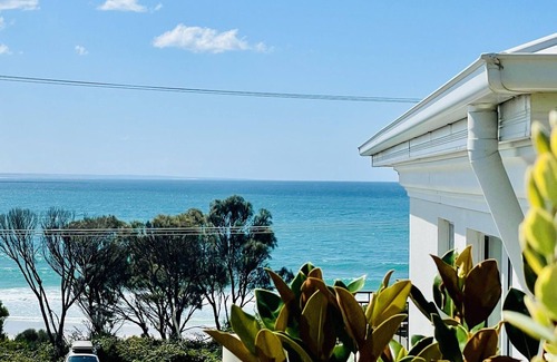 Binalong Bay House | Lichen Villa Bay of Fires - Binalong Bay beach is at your doorstep