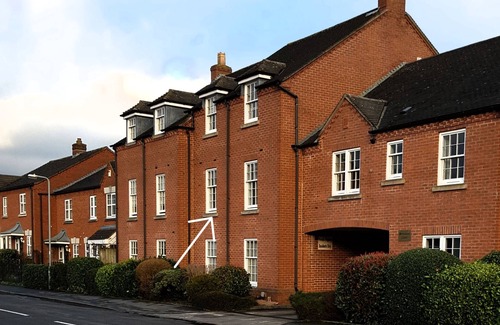 Lichfield Apartment | Guest Rated 10/10: Lichfield 2-Bed Apartment with Spa