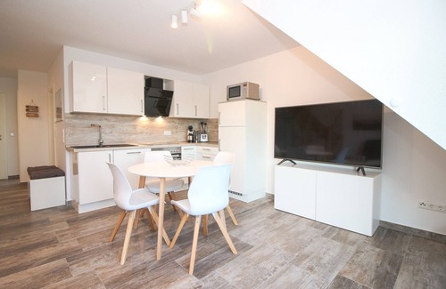 Norden Apartment | Bright Upper-Floor Apartment with Lake View & Pet-Friendly