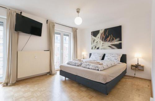 Leipziger Vorstadt Apartment | Central FeWo with Netflix & Wheelchair Access - 8/10 Rated