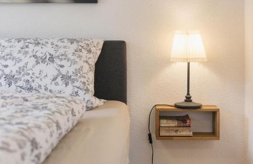 Leipziger Vorstadt Apartment | Central FeWo with Netflix & Wheelchair Access - 8/10 Rated