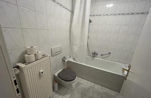 Plagwitz Apartment | Discover Lichtung Appartement: Pet-Friendly & Near Stadium