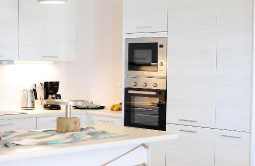 Panormos House | Discover Lidia Villa: 4-Star Pet & Child-Friendly Retreat
