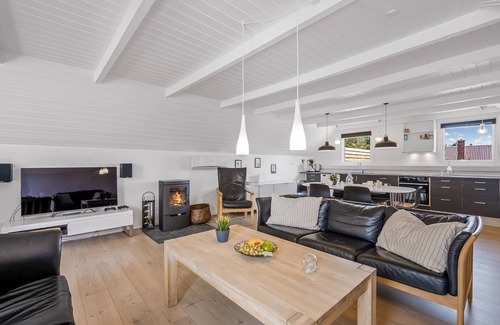 Klegod Strand House | Experience "Lidija": Relax by the Ocean with Private Pool