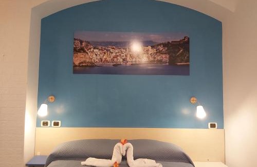 Procida House | Discover Lido Di Procida Guest House with Family-Friendly Amenities