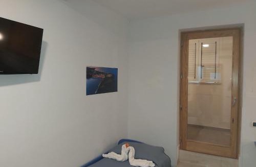 Procida House | Discover Lido Di Procida Guest House with Family-Friendly Amenities