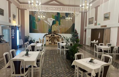 Halenkov Hotel | Pet-Friendly Lidový dům Halenkov - Rated 9/10 by Guests