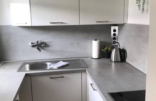 Grunhof Apartment | Beautifully Designed Apartment Near the Elbe River
