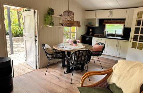 Zuidwolde House | Discover Lief Boshuisje: Family-Friendly Retreat with Pool