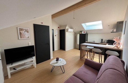 Herstal Apartment | Liège cocoon under the roofs, 15 minutes from downtown Liège