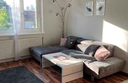 Vienna Apartment | Discover Liesing Luxus: Cozy Apartment in Prime Location