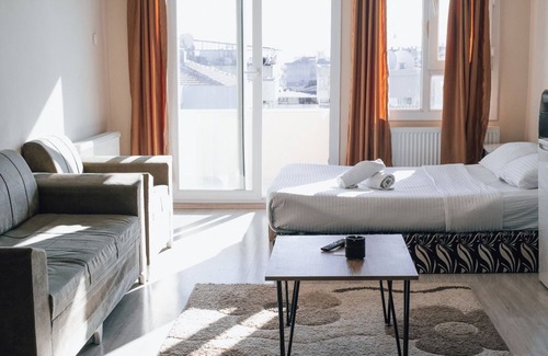 Bornova House | Convenient Stay at Life Artemis Bornova with Breakfast Included