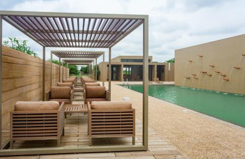 Kadi Resort | Discover REPOSE: Lake Villas Resort & Club - 4-Star Escape