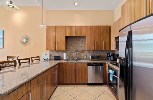 South Padre Island Condo | Experience Bliss at Sapphire on SPI: Ocean Views & Spa