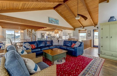 Whalehead Beach House | Unwind at Life is Good: Oceanfront Bliss with Private Pool