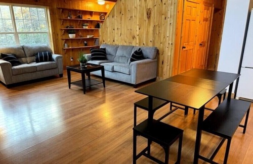 Raymond House | Indulge Your Senses at Life is Short, Eat The Cookie!