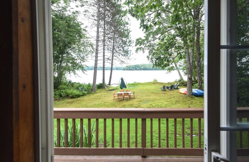 Winthrop Cottage | Experience Lake Life with Private Dock & Cozy Fire Pit