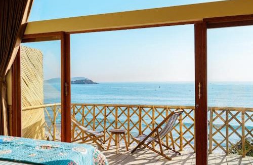 Quy Nhon House | Beachfront Bliss: Rated 9.3 with Pool and Ocean Views