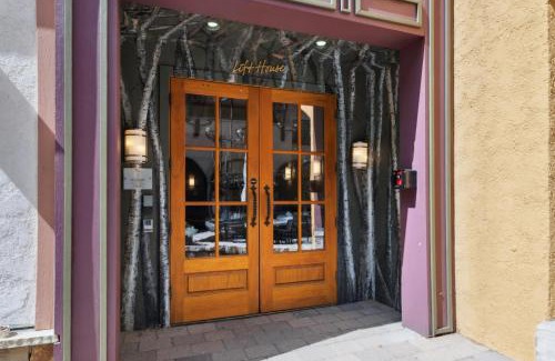 Vail House | Relax at Lift House Lodge: Premium Studio in Lionshead