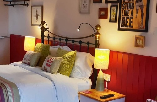 Lifton Hotel | Discover Lifton Hall Hotel: Rated 9.2 with Family-Friendly Perks