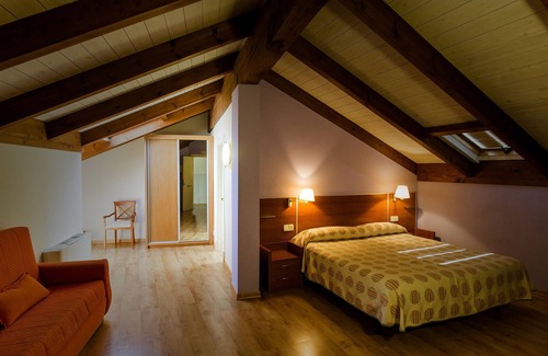 Abizanda Hotel | Relax at Ligüerre Resort with Pool, Spa & Family Fun