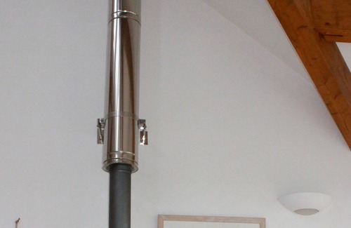 St. Ewe Cottage | Light Airy Modern Cottage: comfortable interior, village centre, great local pub