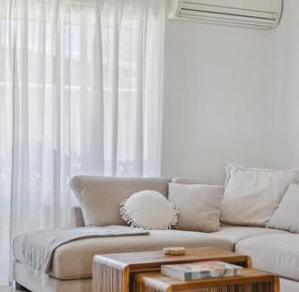 Dawesville House | Bright Pet-Friendly Beachside Retreat in Old Dawesville