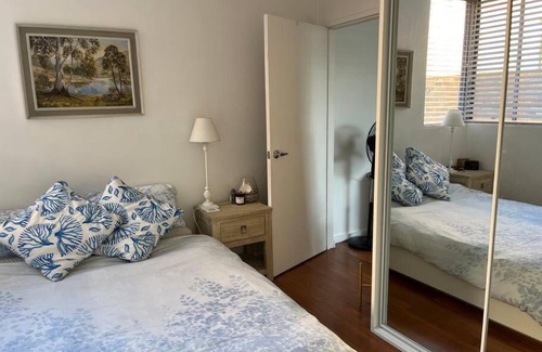 Dee Why Apartment | Bright Apartment Steps from Transport and the Beach