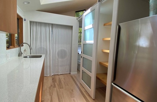Western House | Bright and Inviting "Summers' Love" Family Retreat