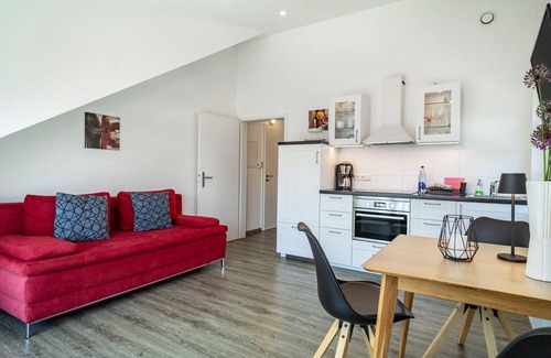 Waggershausen Apartment | Bright Apartment “Haus Sohl 1” near Centre & Lake Constance