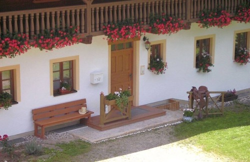 Waldmuenchen Apartment | Bright Apartment for 3 with Terrace and Breakfast Included