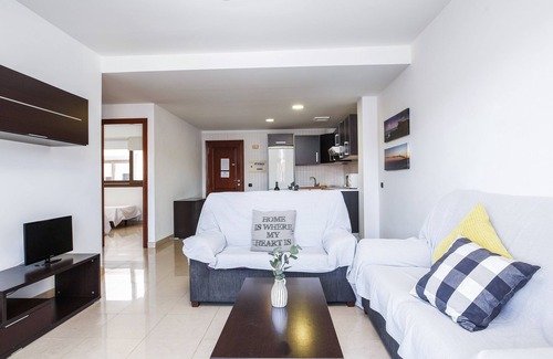 El Cotillo Apartment | Bright Apartment with Terrace, Pool & Ocean Views - 10/10 Rating