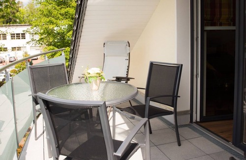 Bad Salzuflen Apartment | Bright and Modern Apartment with Two Balconies & Spa