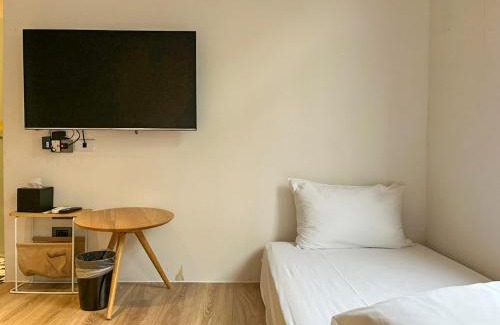 Hualien City Centre Hostel | Affordable Light Hostel Hualien with Breakfast & Accessibility