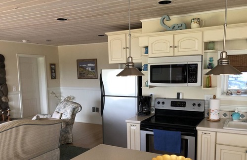 Port Orford House | LIGHT HOUSE - THE MOST WESTERLY OCEANFRONT BEACH RENTAL ON THE WEST COAST
